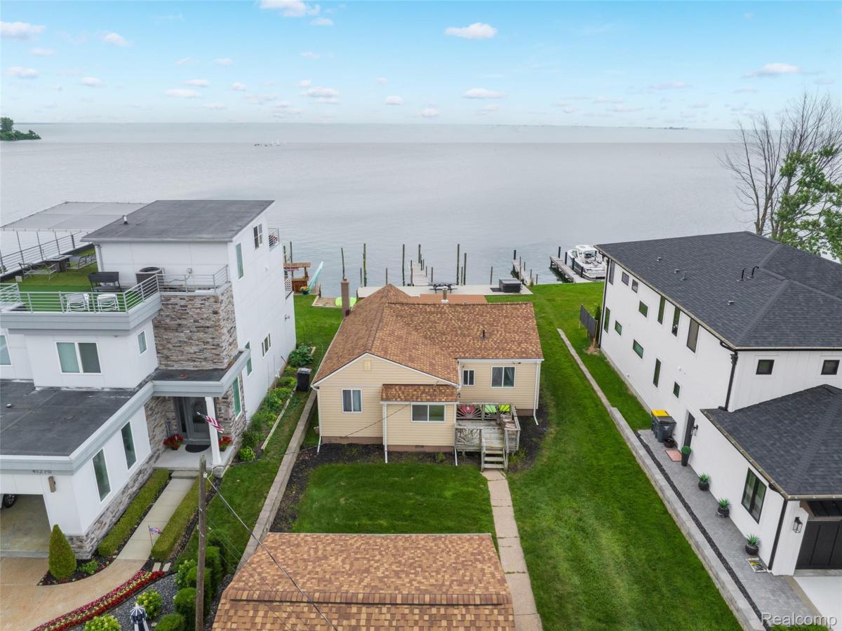 MLS #20261050740 image #0