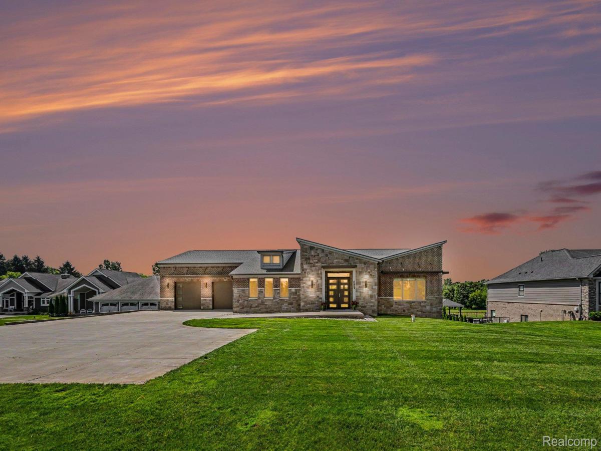 MLS #20261051033 image #0