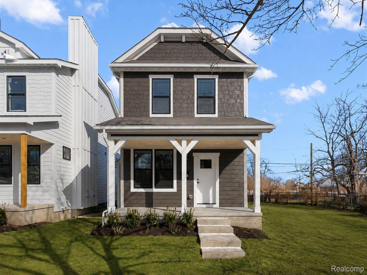 MLS #20261054381 image #0