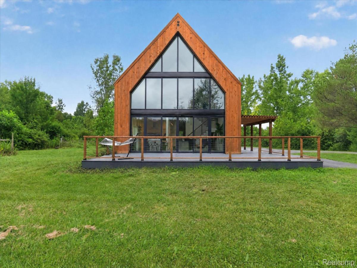 MLS #20261064356 image #0