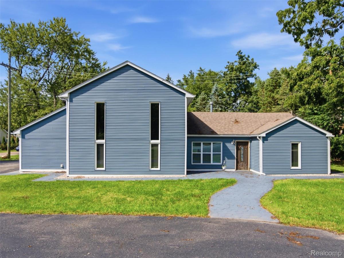 MLS #20261073590 image #0