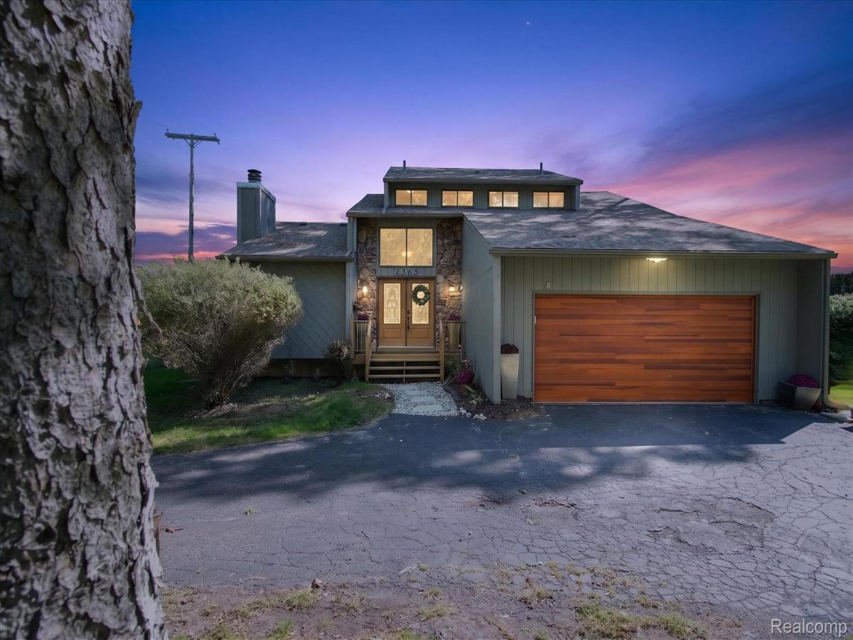 MLS #20261075392 image #0