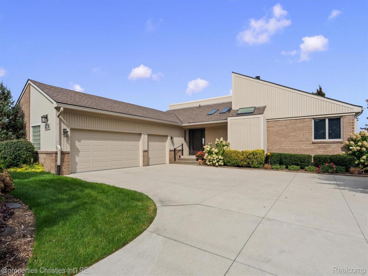 MLS #20261075408 image #0