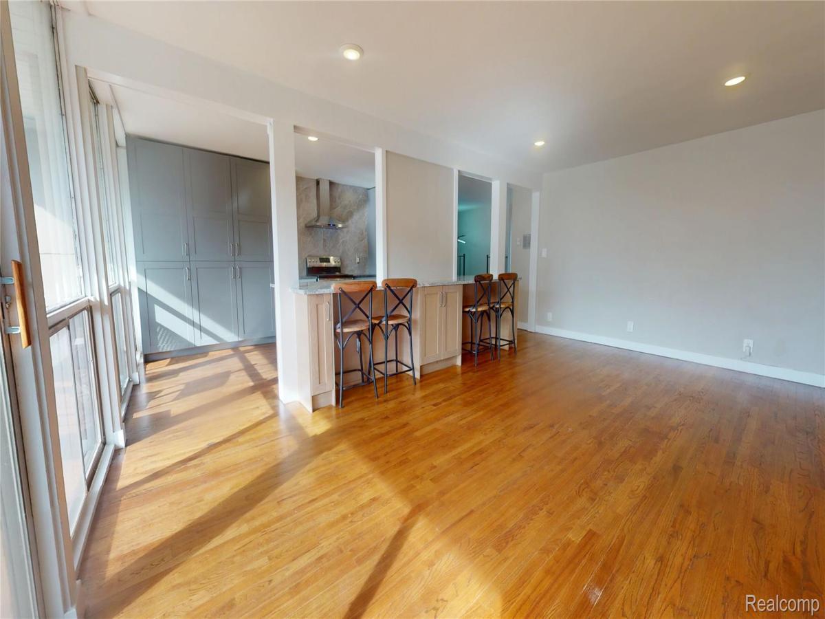 MLS #20261080956 image #0