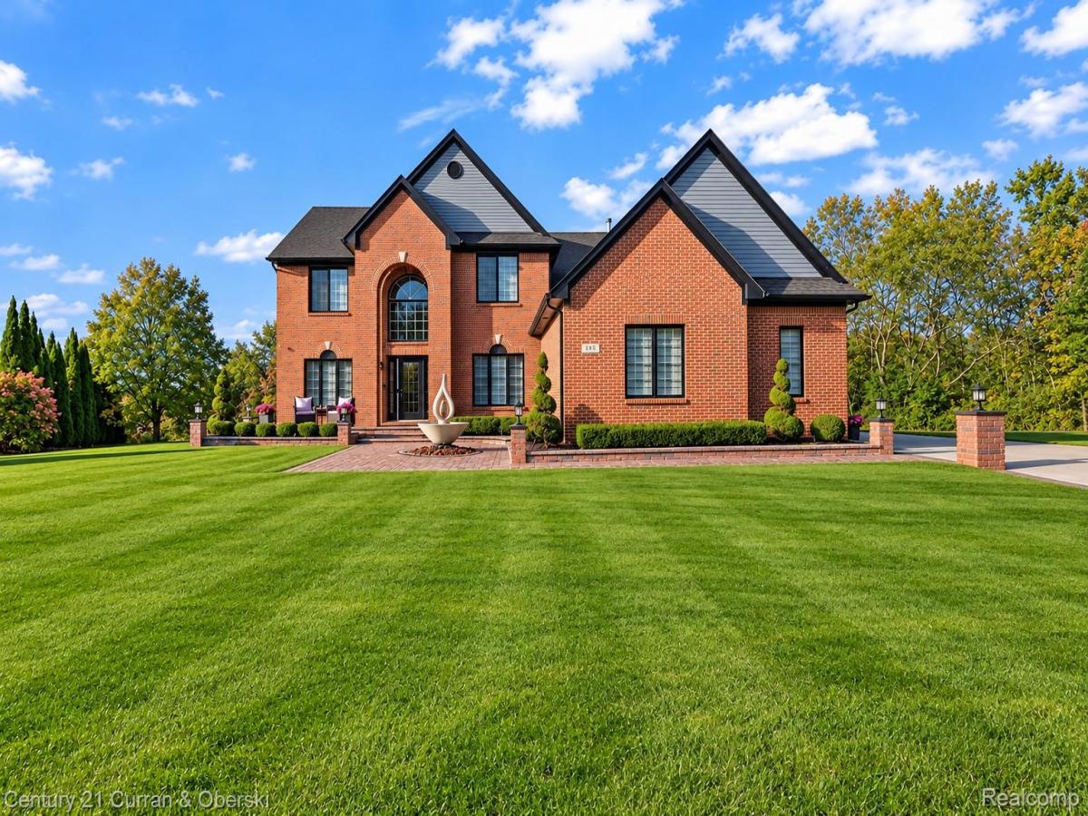 MLS #20261081674 image #0