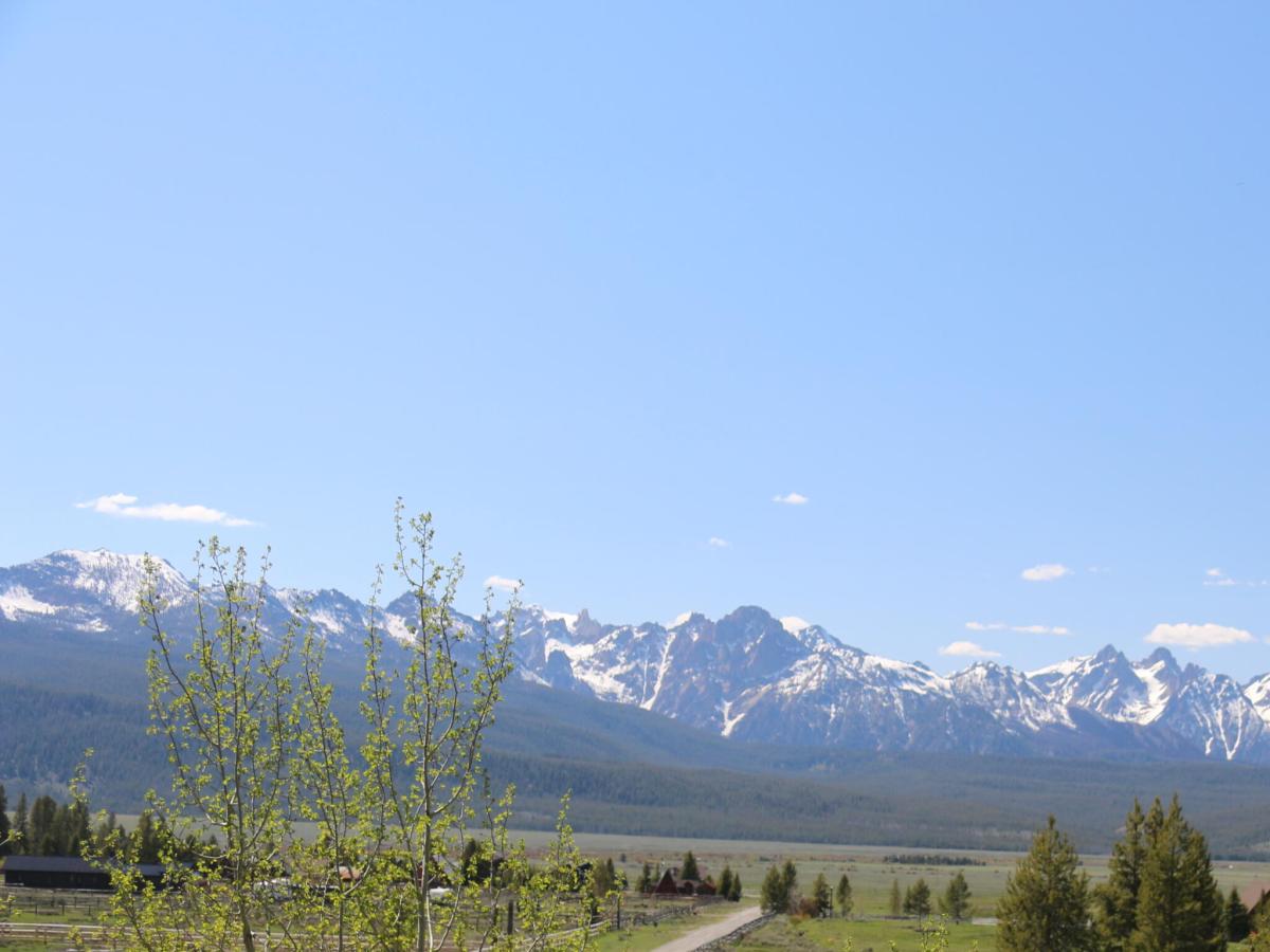 MLS #25-333636 image #0
