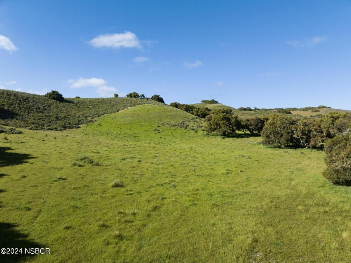 MLS #23002102 image #0