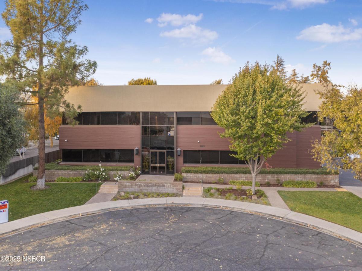 MLS #25000886 image #0