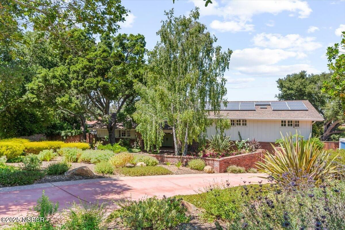 MLS #25001741 image #0