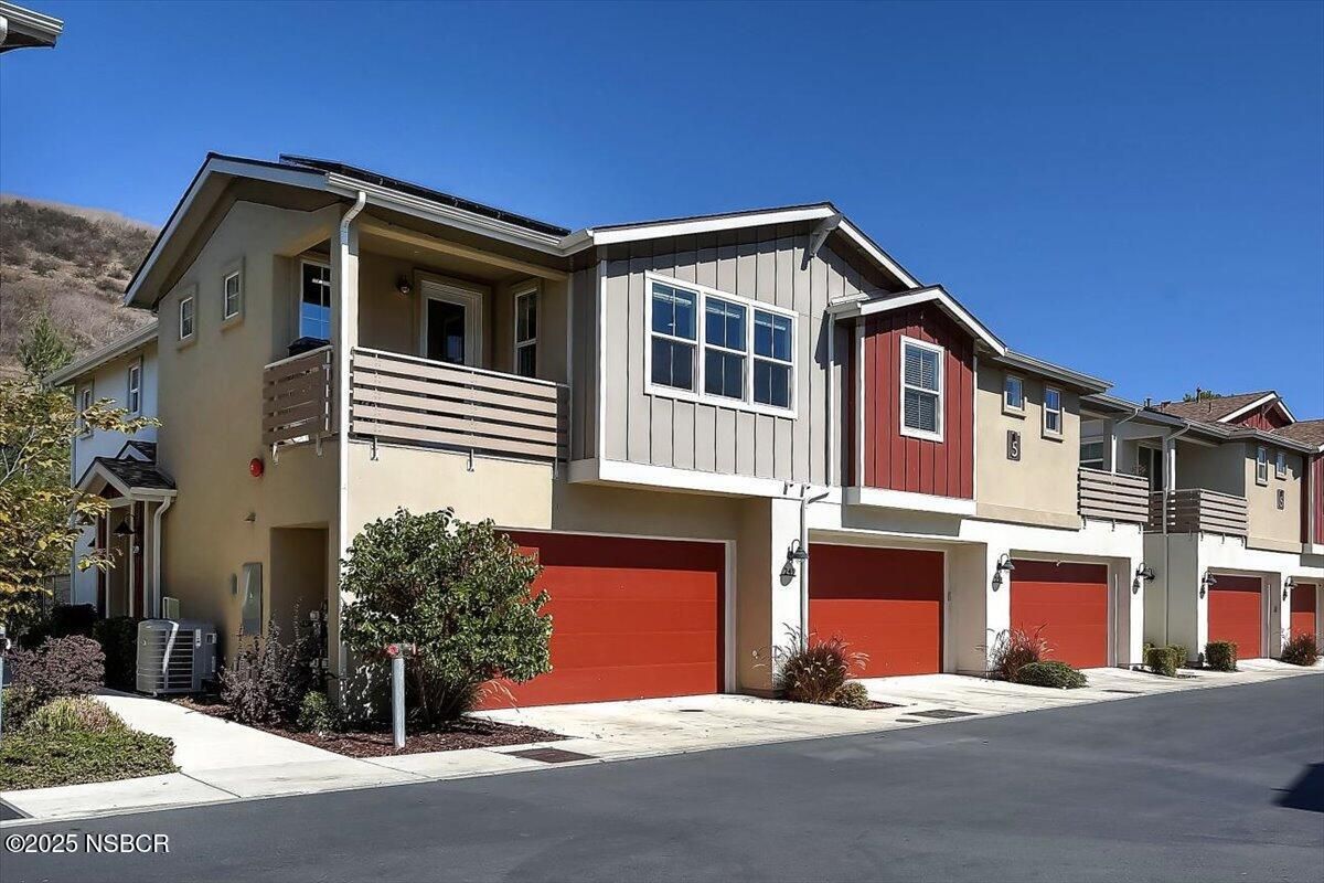 MLS #25002036 image #0