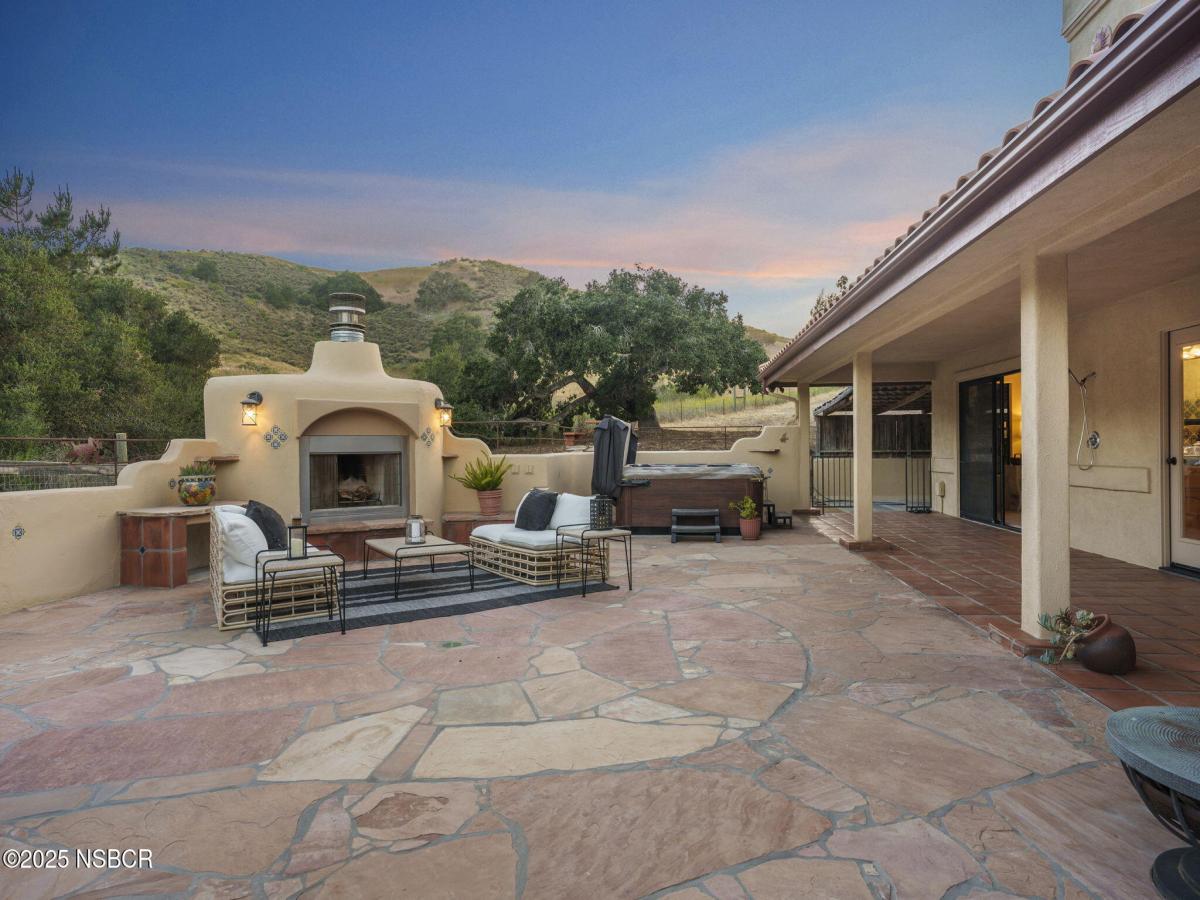 MLS #25002130 image #0