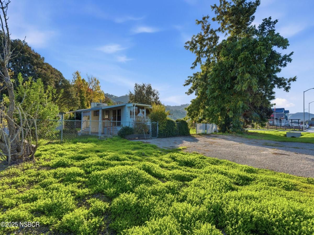 MLS #25002341 image #0