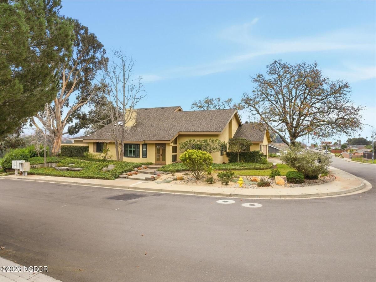 MLS #26000145 image #0