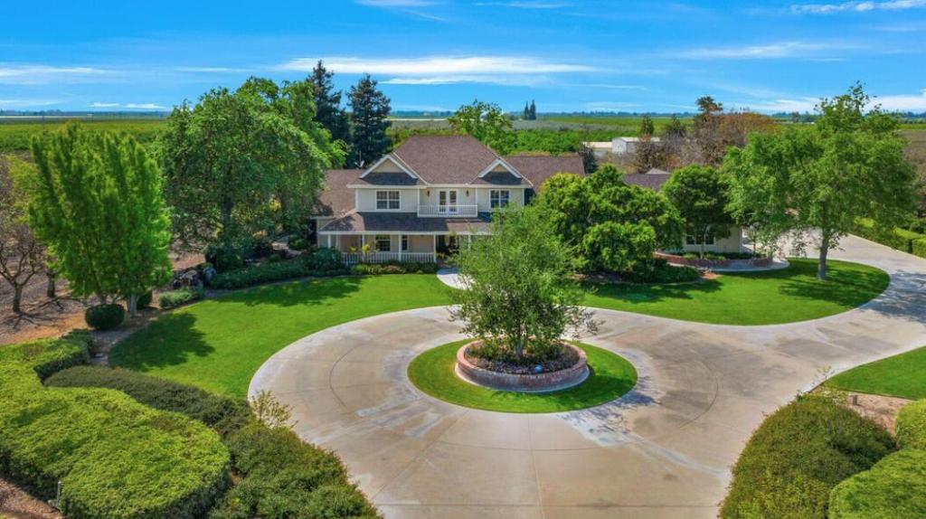 MLS #237729 image #0