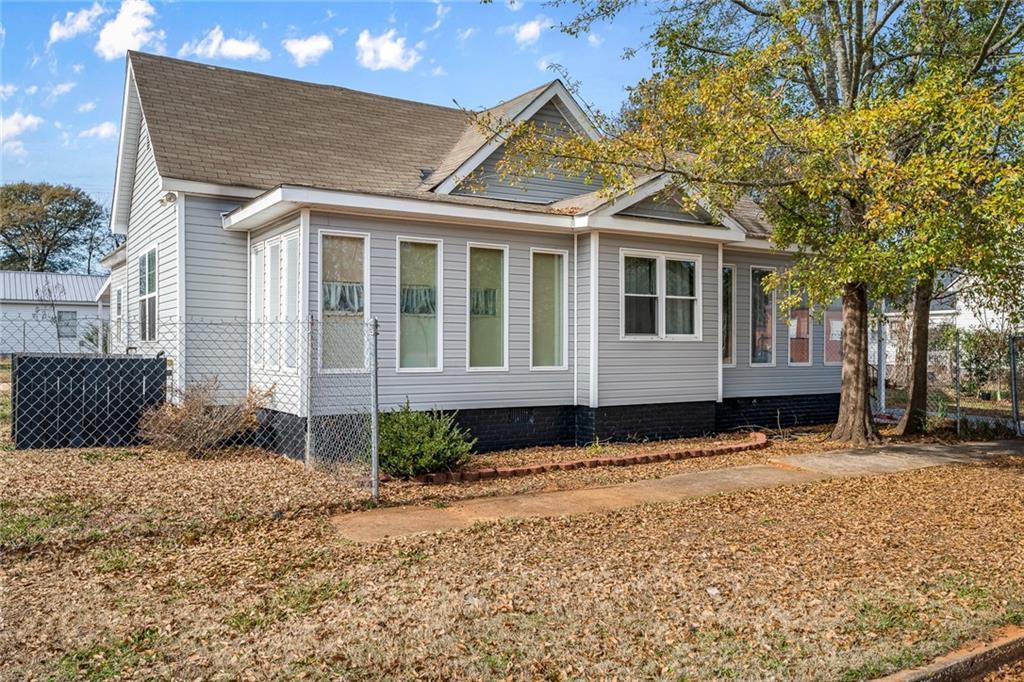 MLS #20296611 image #0