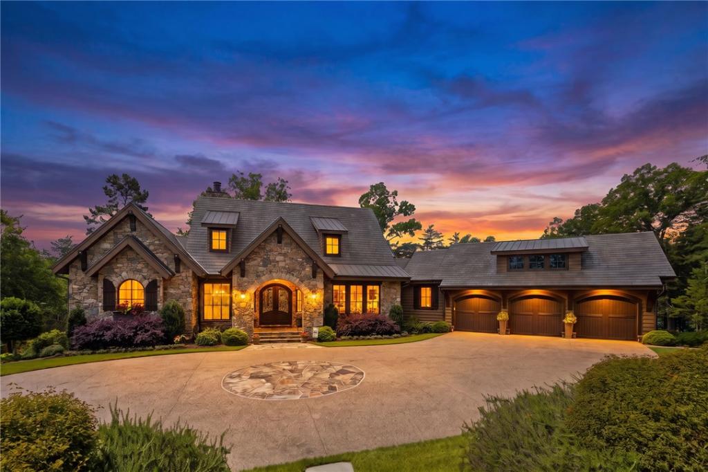 MLS #20302460 image #0