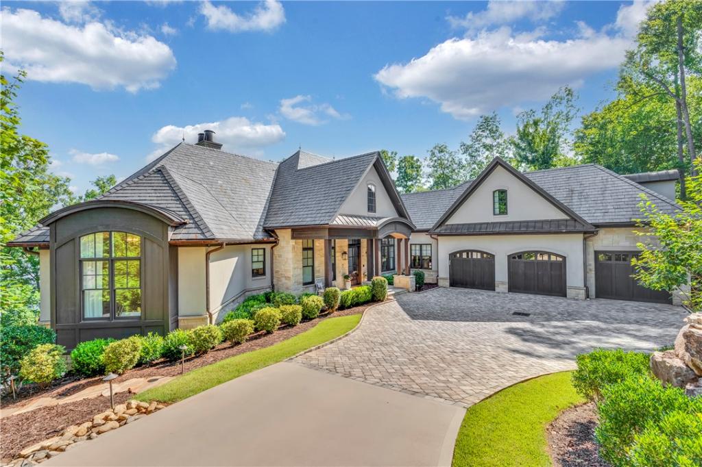 MLS #20304076 image #0