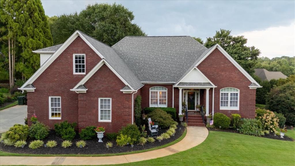 MLS #20304960 image #0