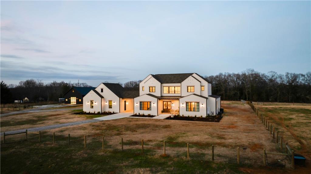 MLS #20305103 image #0