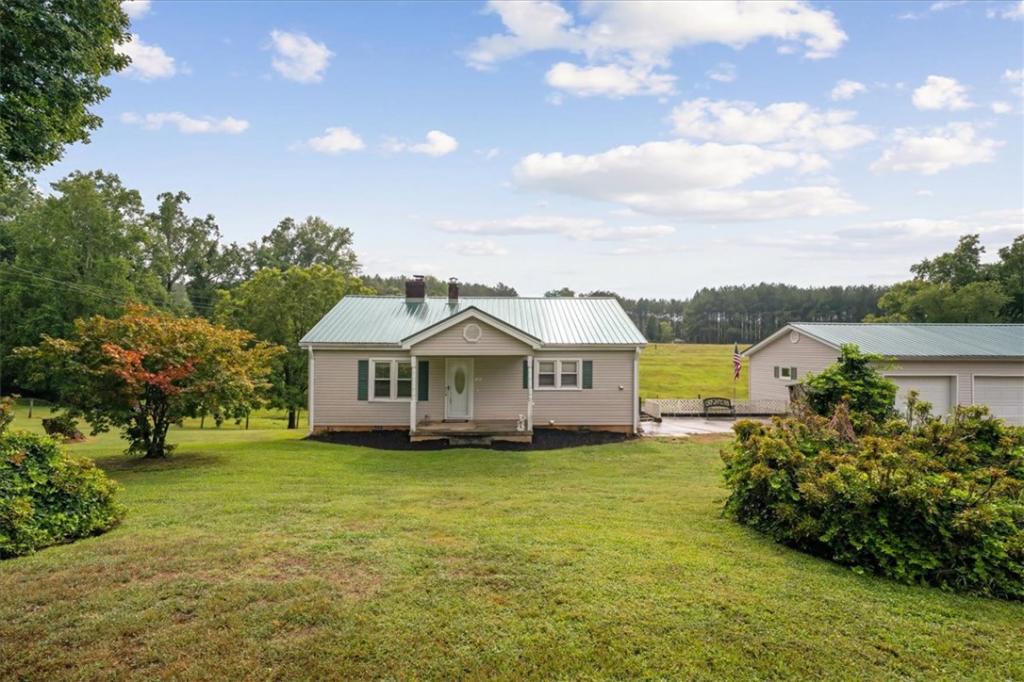 MLS #20305970 image #0