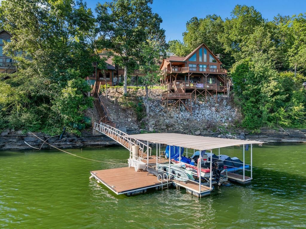 MLS #25-1688 image #0