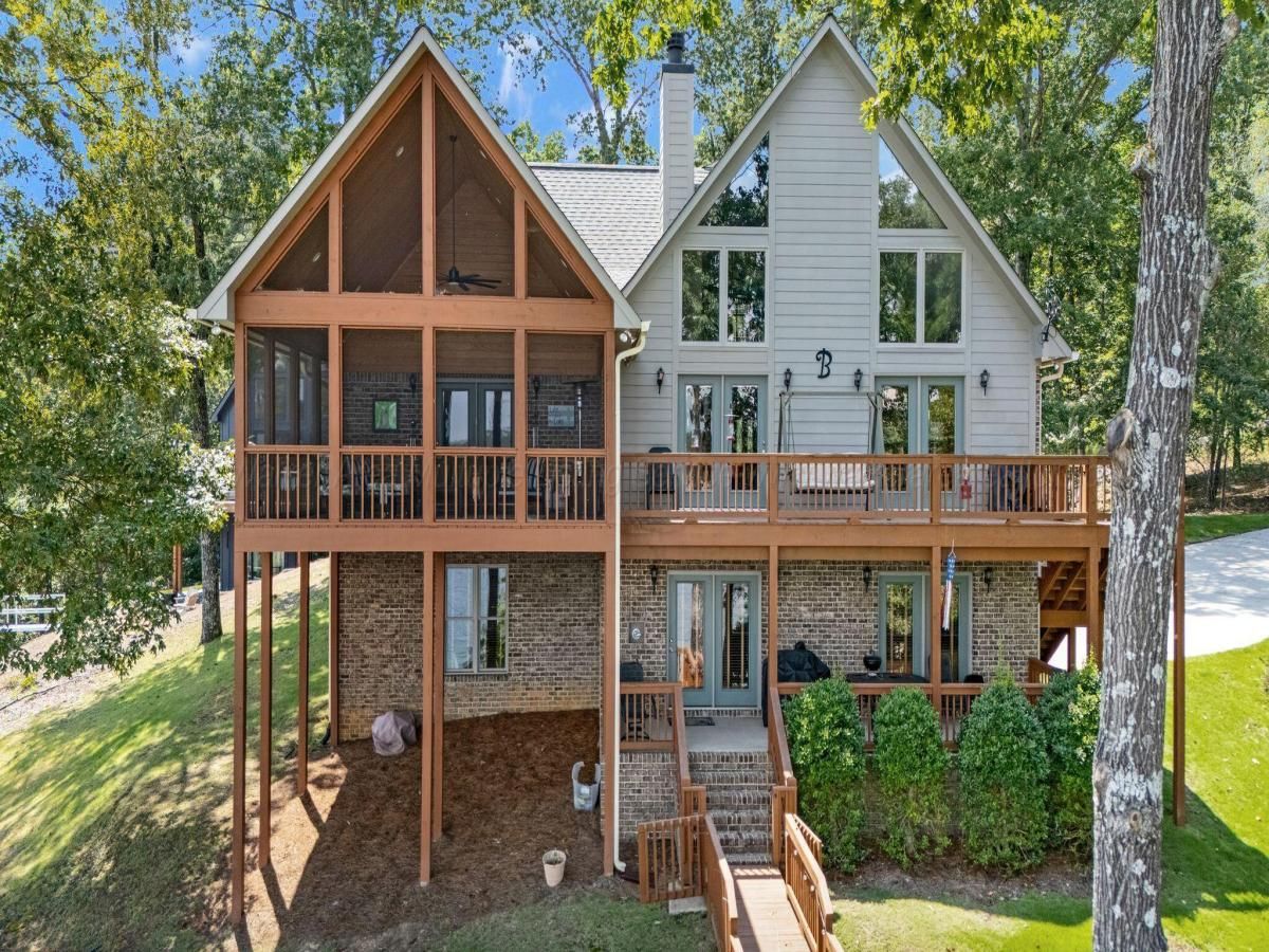 MLS #25-1820 image #0