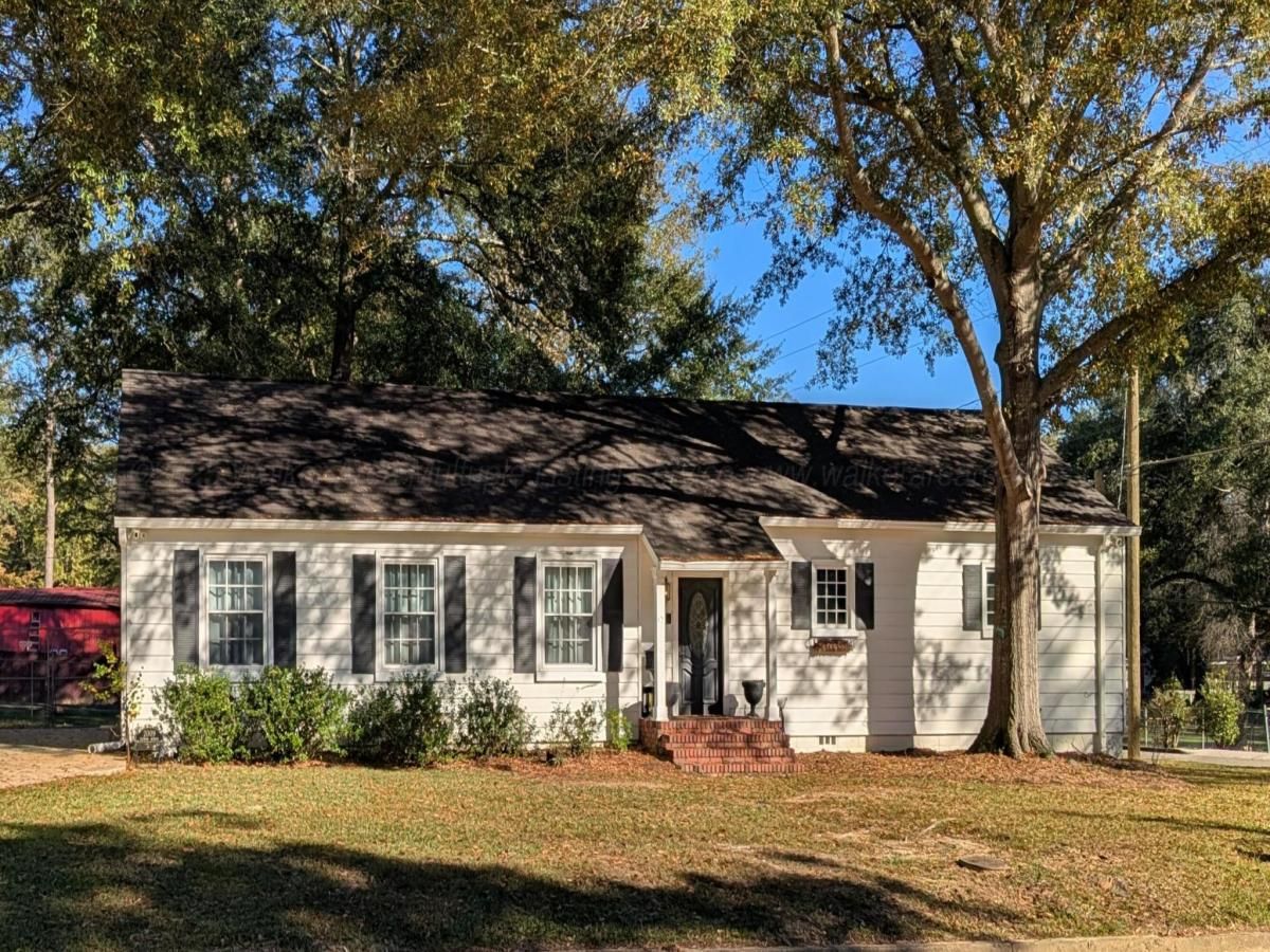 MLS #25-2130 image #0