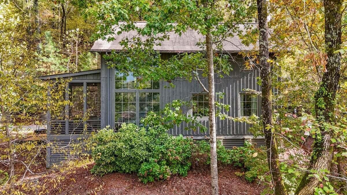 MLS #25-2164 image #0