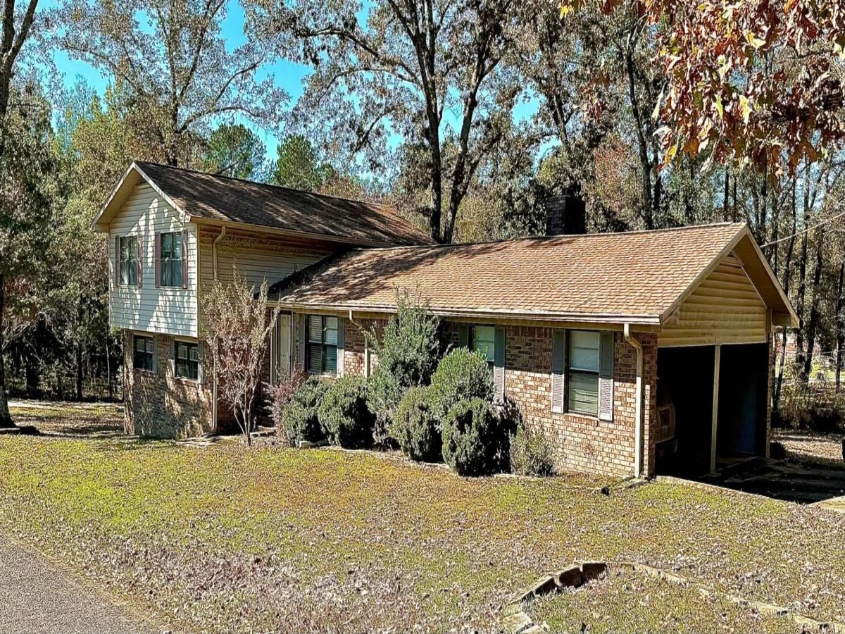 MLS #25-2231 image #0