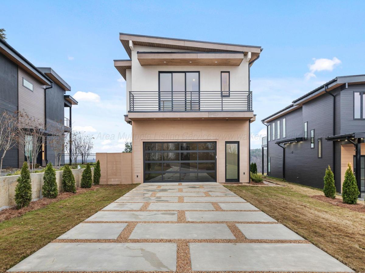 MLS #25-2372 image #0