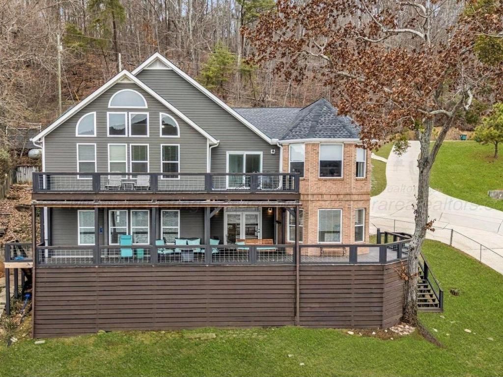 MLS #25-2428 image #0