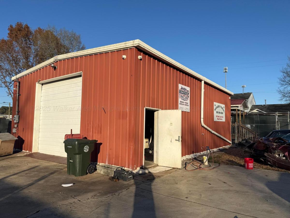 MLS #25-2439 image #0