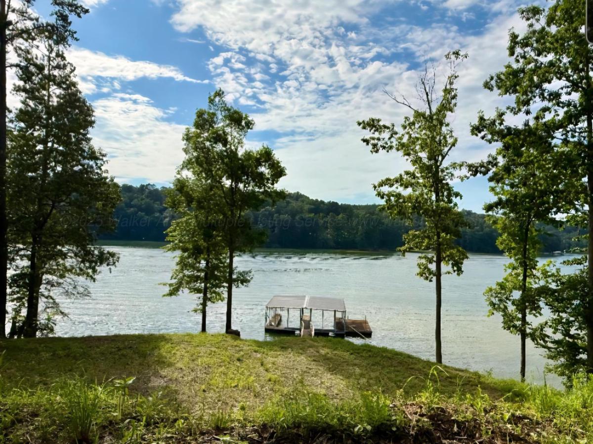 MLS #25-590 image #0