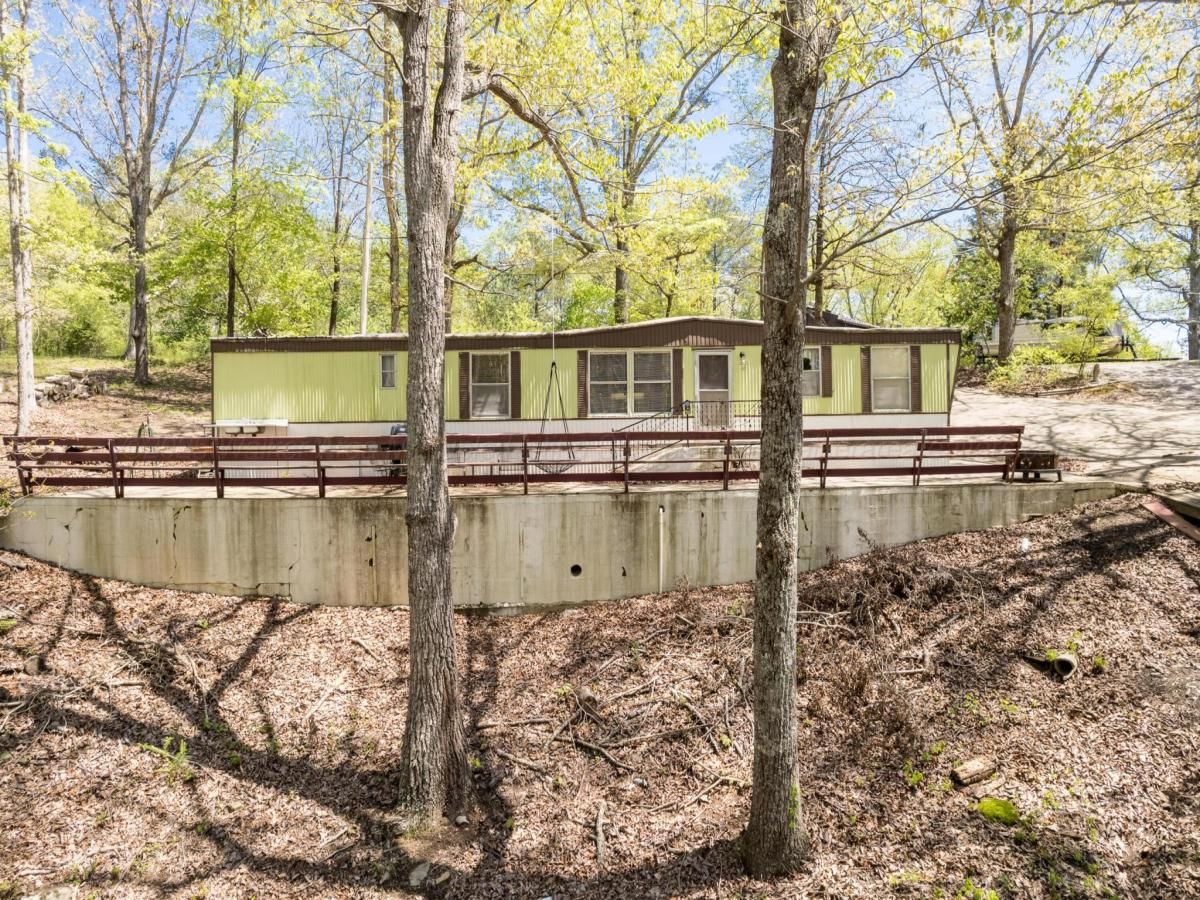 MLS #25-843 image #0