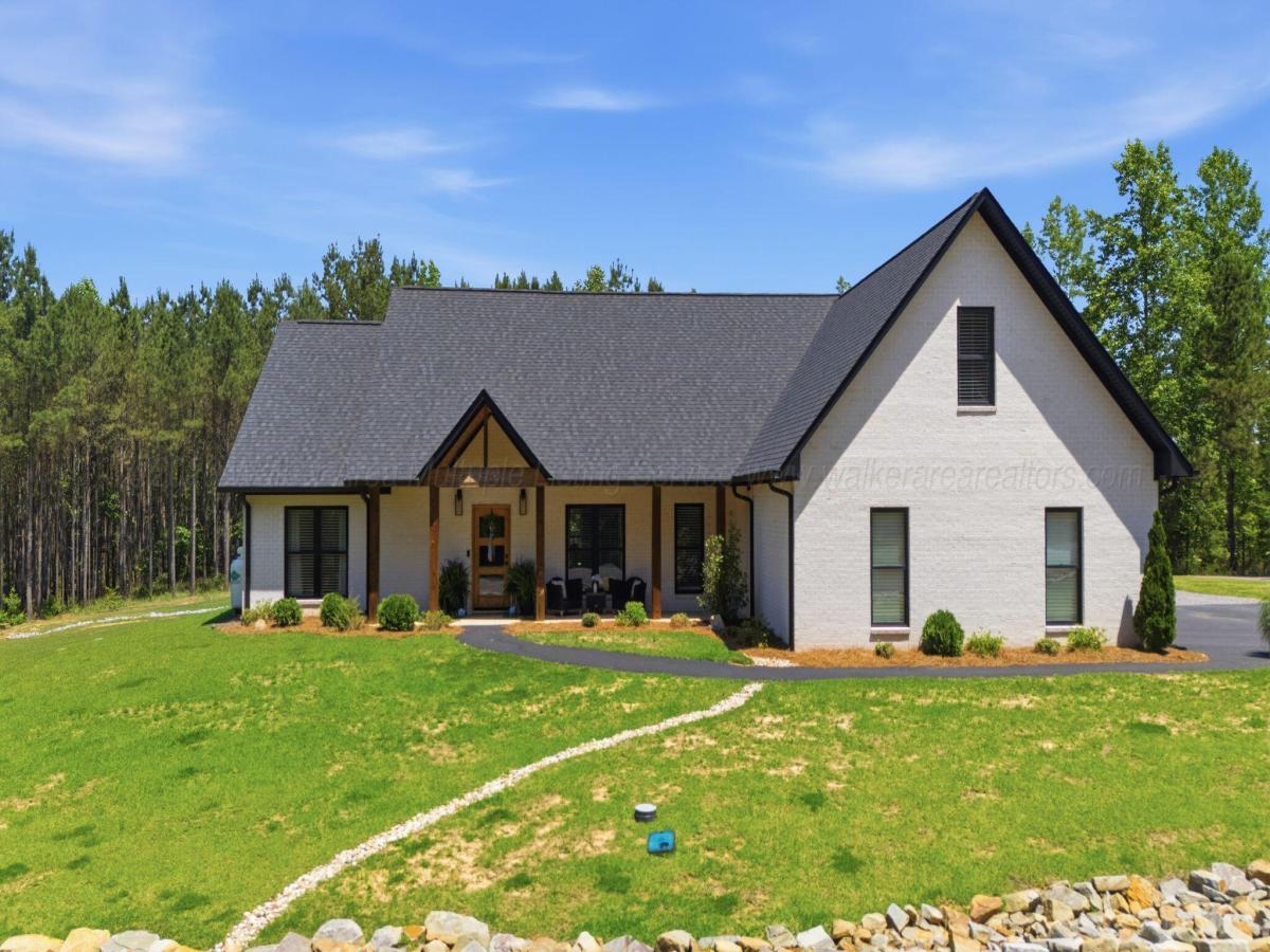 MLS #26-1064 image #0