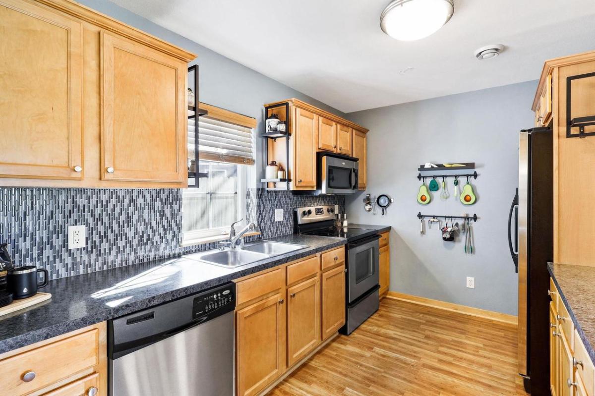 MLS #SCW2008354 image #0