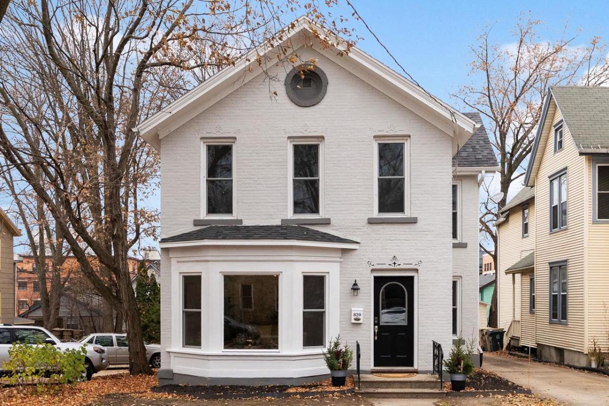 MLS #SCW2012931 image #0