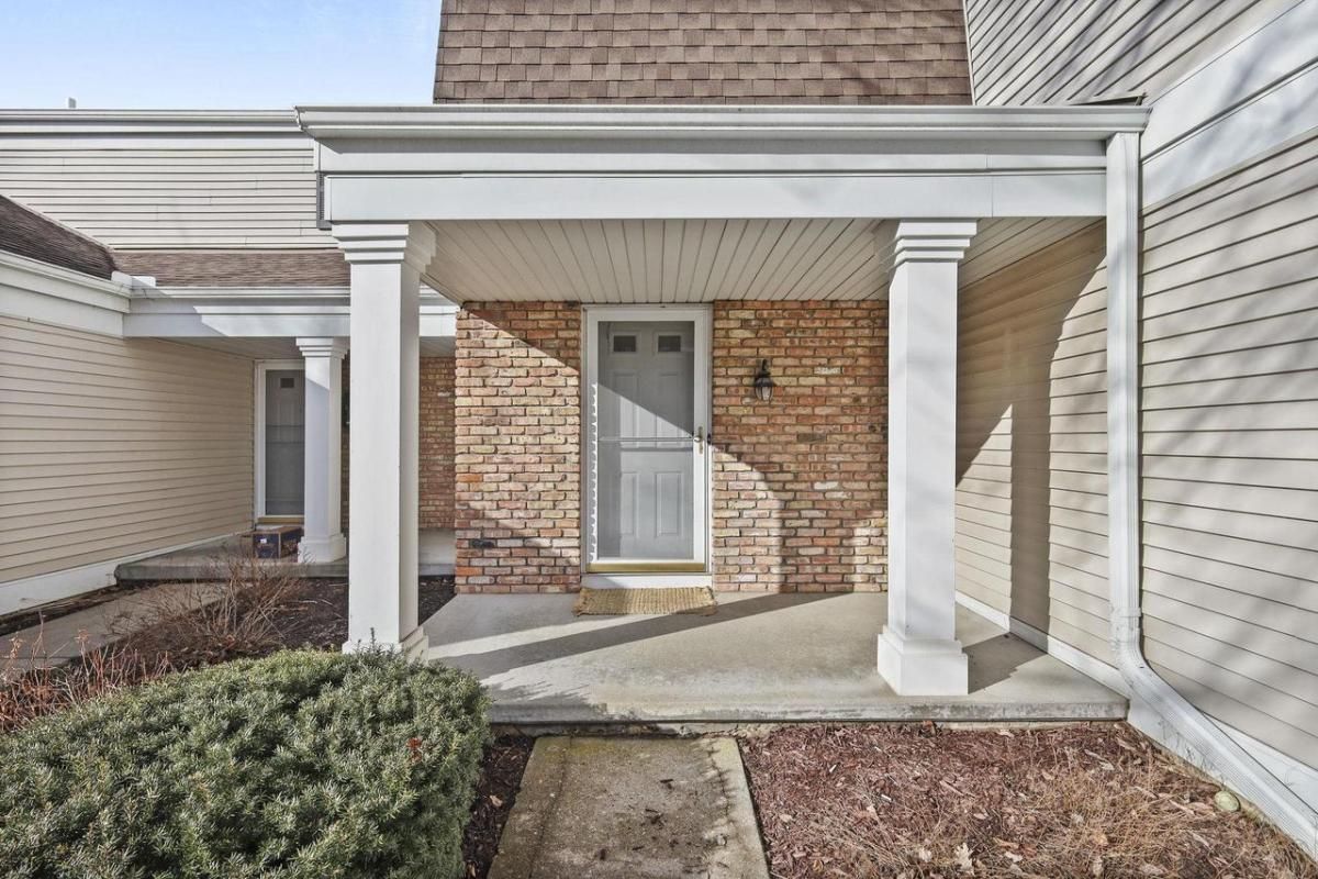 MLS #SCW2014474 image #0